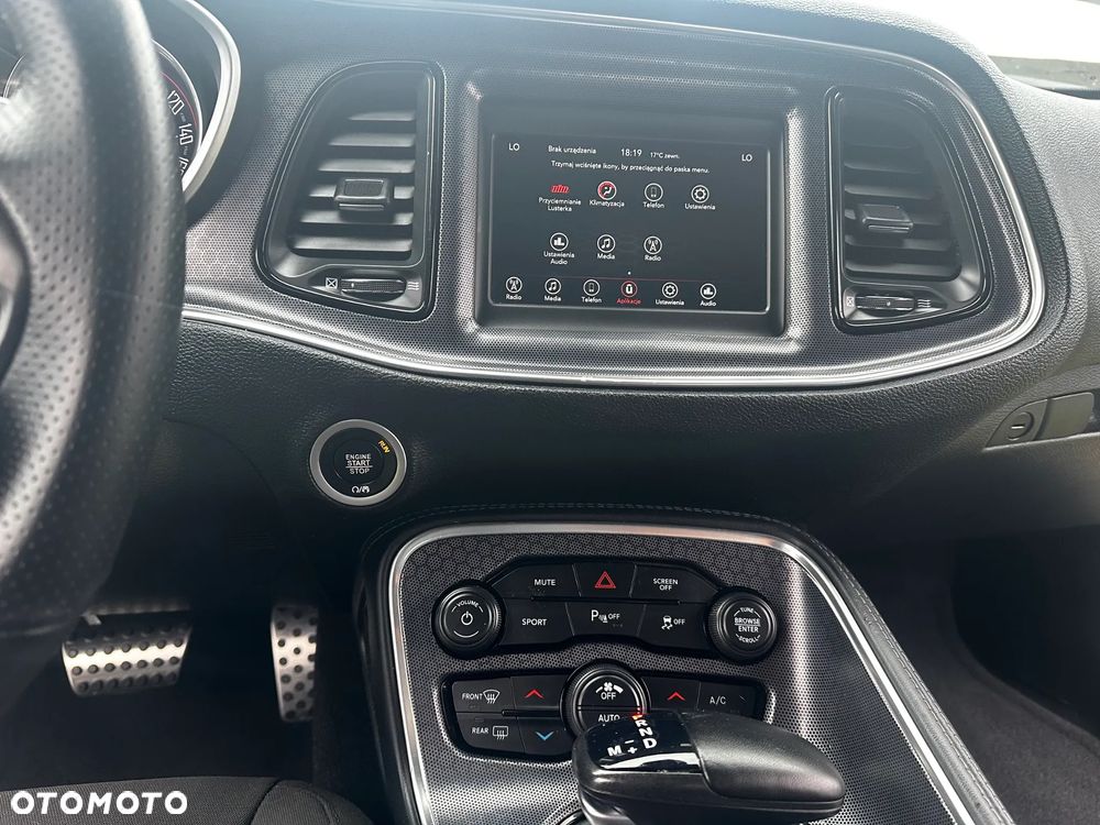 Dodge Challenger 5.7 R/T - 12