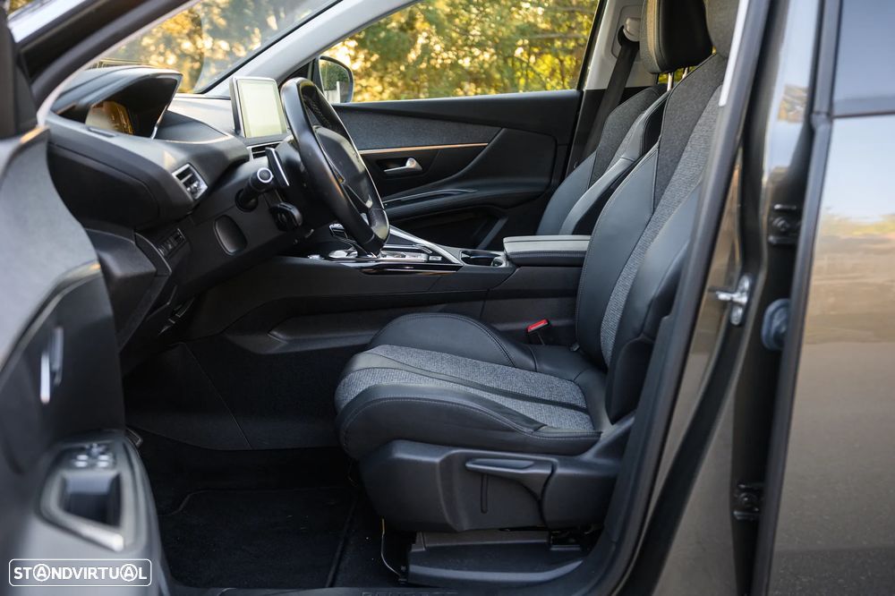 Peugeot 3008 PureTech 130 Stop & Start GPF EAT8 Allure - 9