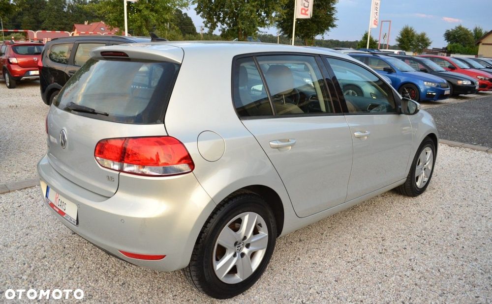 Volkswagen Golf - 14