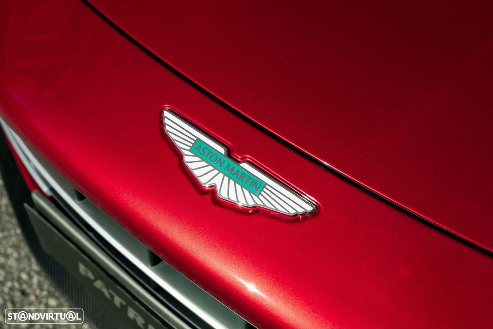 Aston Martin Vantage Coupe V8 - 12
