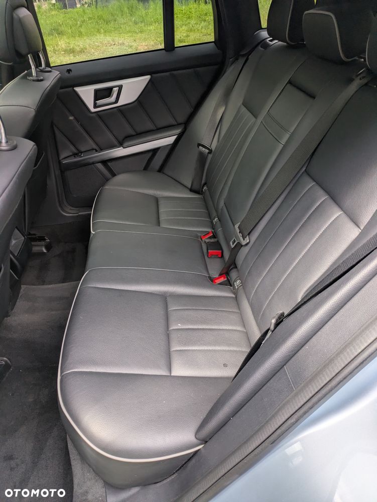 Mercedes-Benz GLK 220 CDI DPF BlueEFFICIENCY 7G-TRONIC SPORT EDITION - 26
