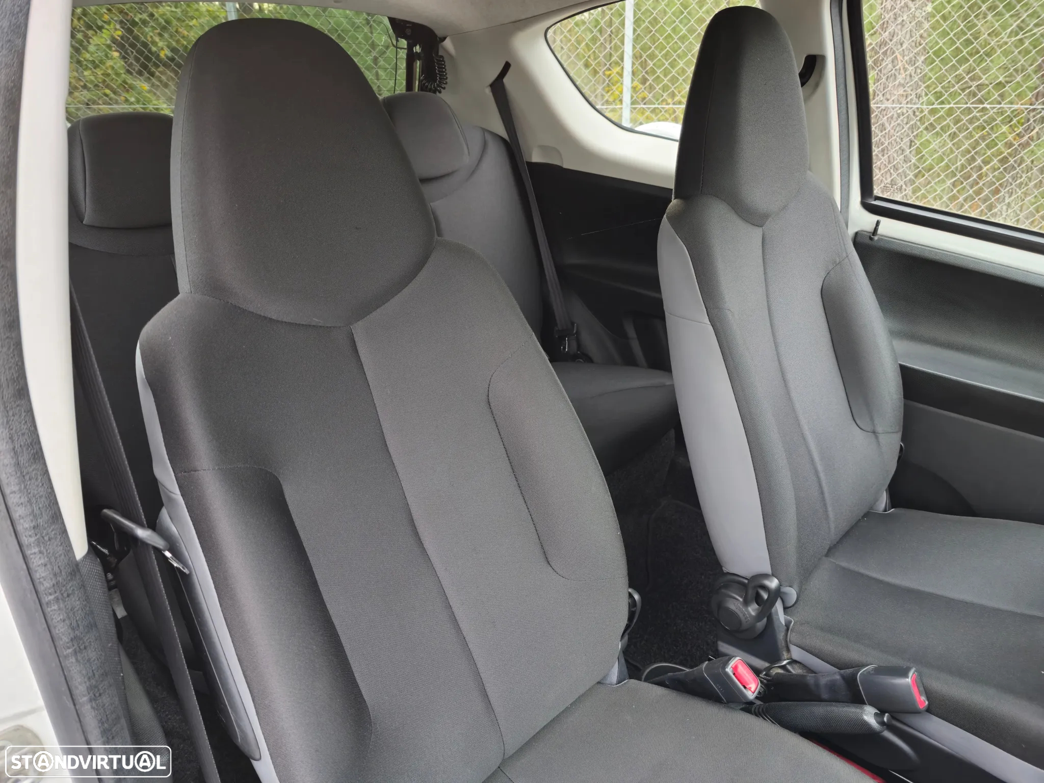 Toyota Aygo 1.0 - 14