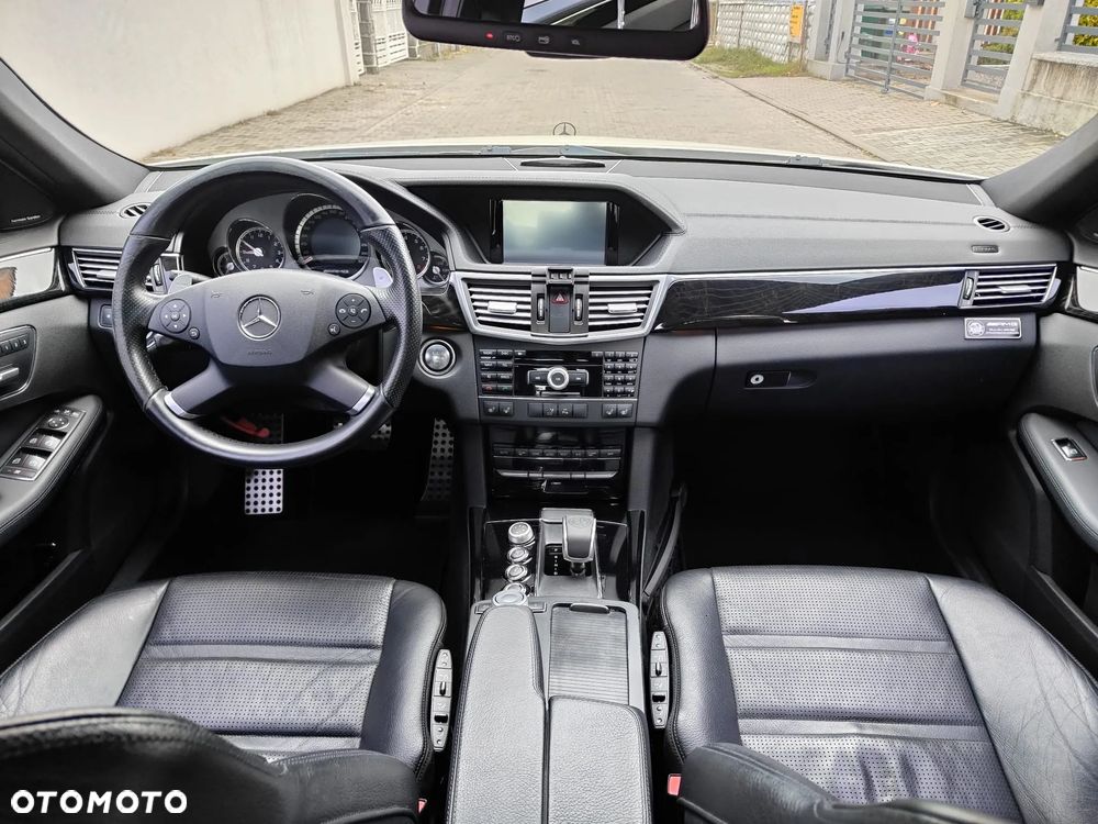 Mercedes-Benz Klasa E - 9