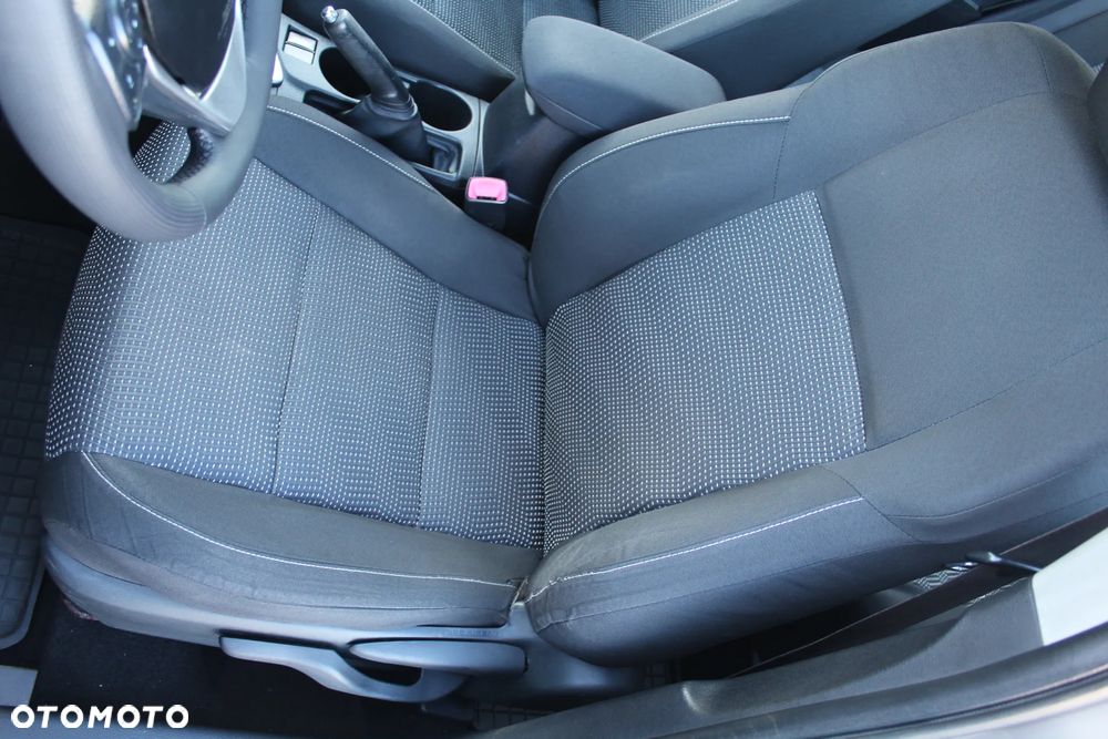 Toyota Auris 2.0 D-4D Premium - 16