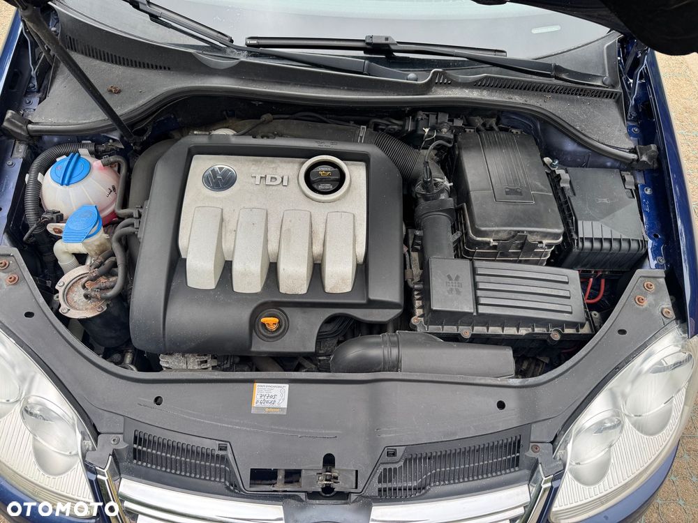 Volkswagen Jetta 1.9 TDI DPF Comfortline - 24
