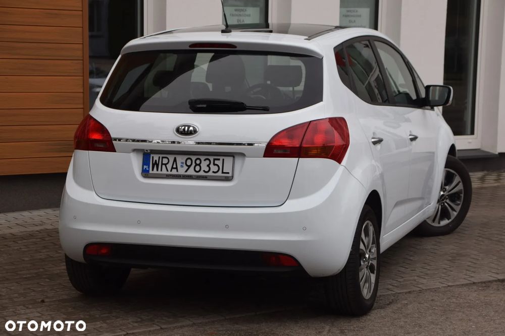 Kia Venga 1.6 CRDi 128 Black Collection - 12