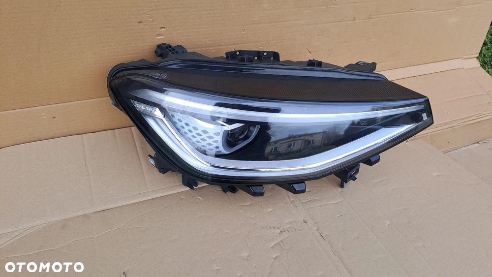 VW ID4 ID4 PRAWA LAMPA PRAWY PRZÓD 11B941036M - 2