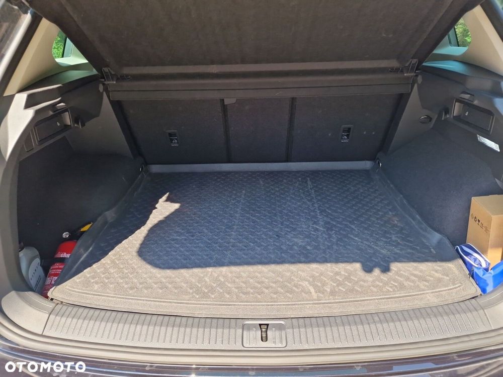 Volkswagen Tiguan - 22