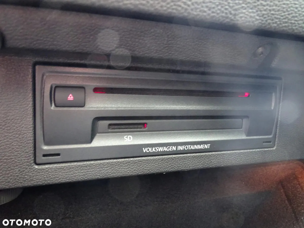 Volkswagen Passat 1.6 TDI BMT Comfortline - 19
