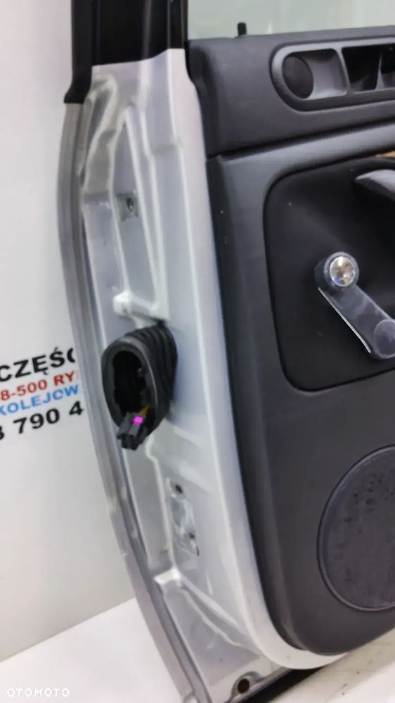 VW Passat B5 Sedan  Drzwi Prawe Lewe Tył  LB7Z przed lift - 18