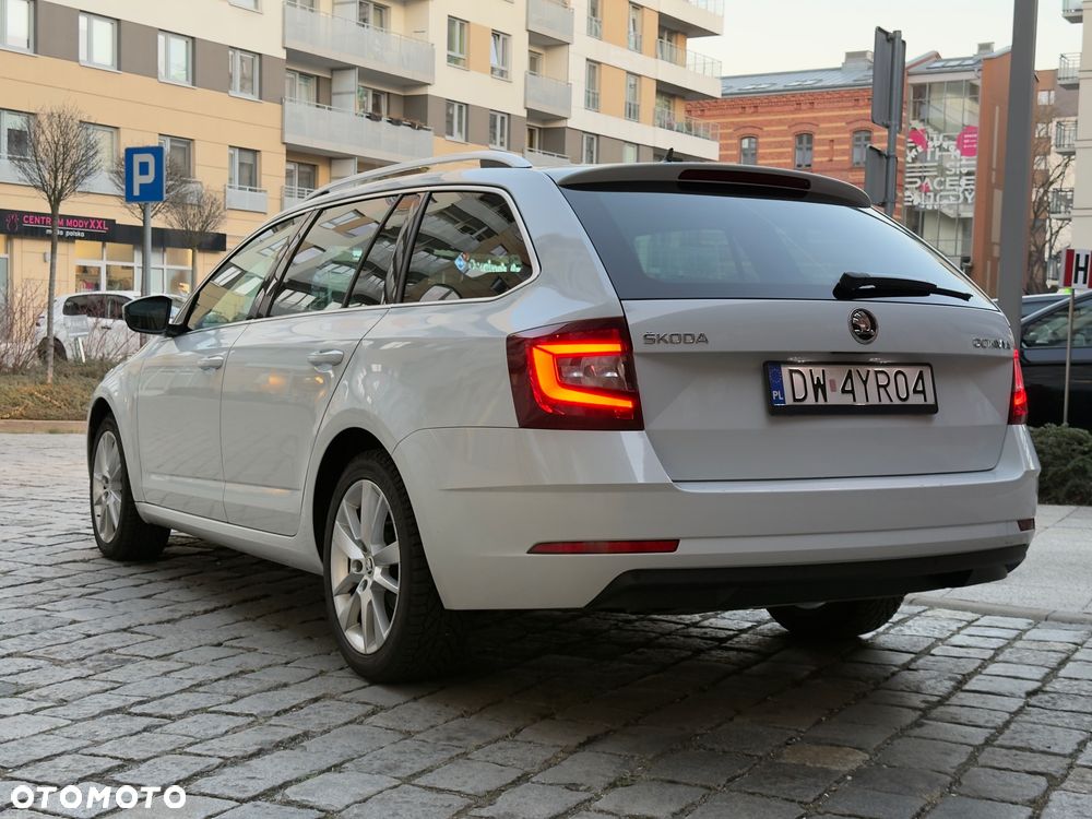 Skoda Octavia 1.6 TDI SCR Style DSG - 4
