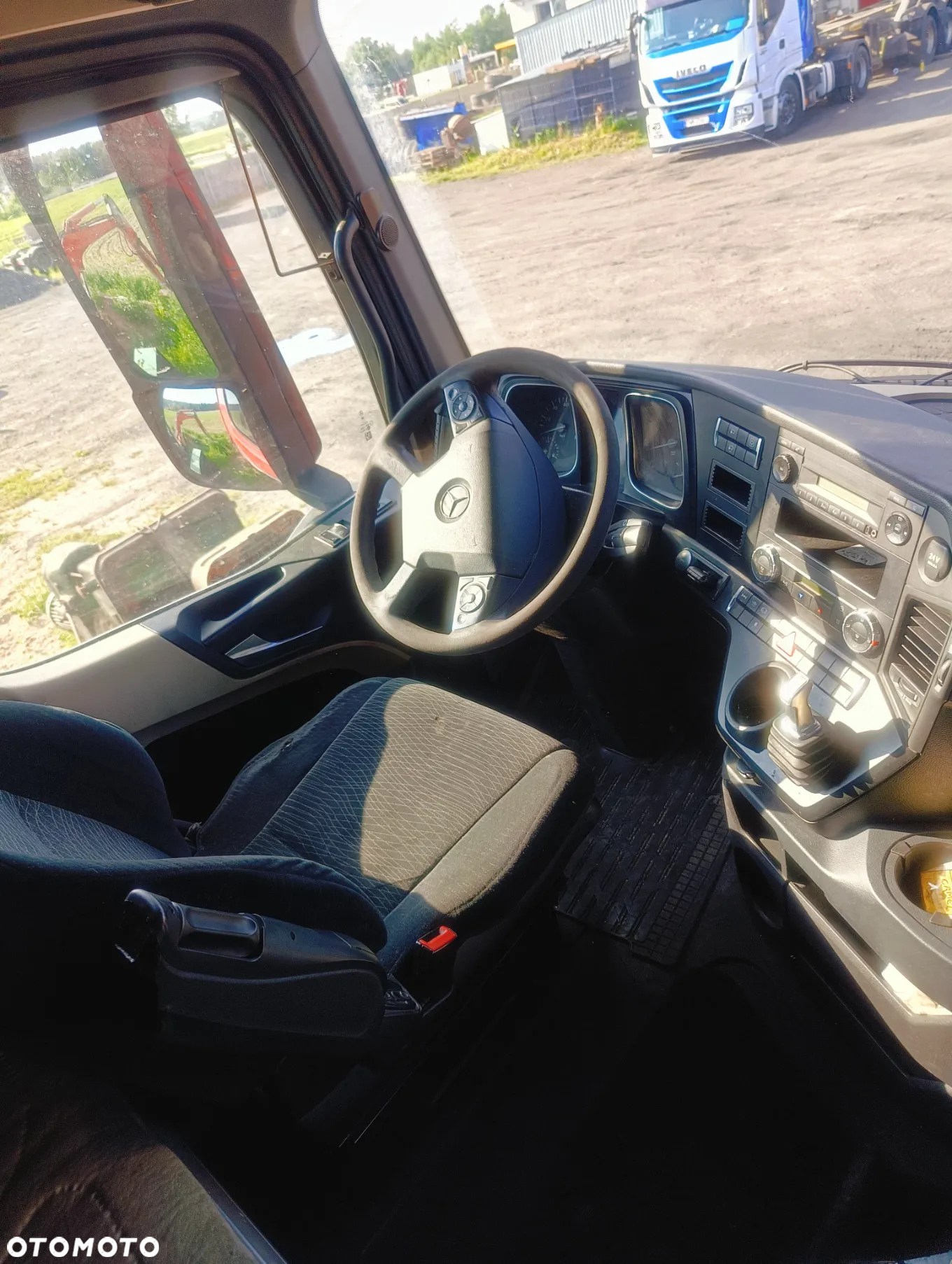 Mercedes-Benz ACTROS MP4 - 8