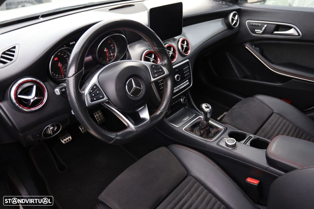 Mercedes-Benz CLA 200 - 9