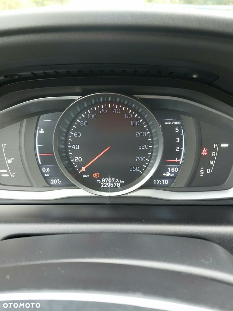 Volvo XC 60 D4 AWD Momentum - 20