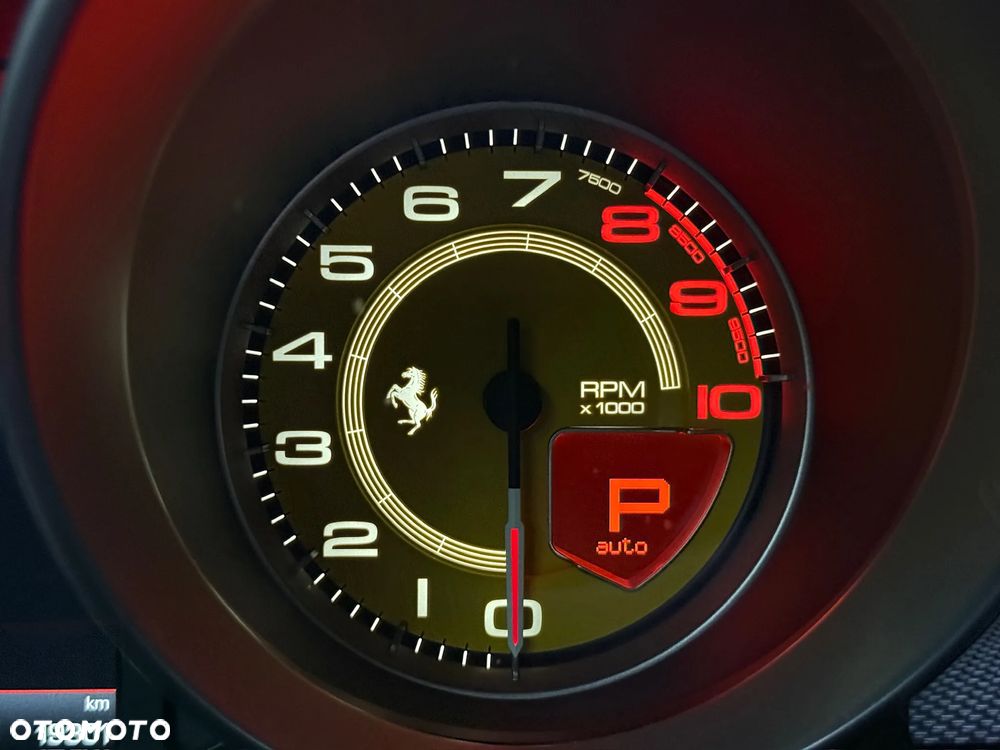 Ferrari F8 Tributo - 16