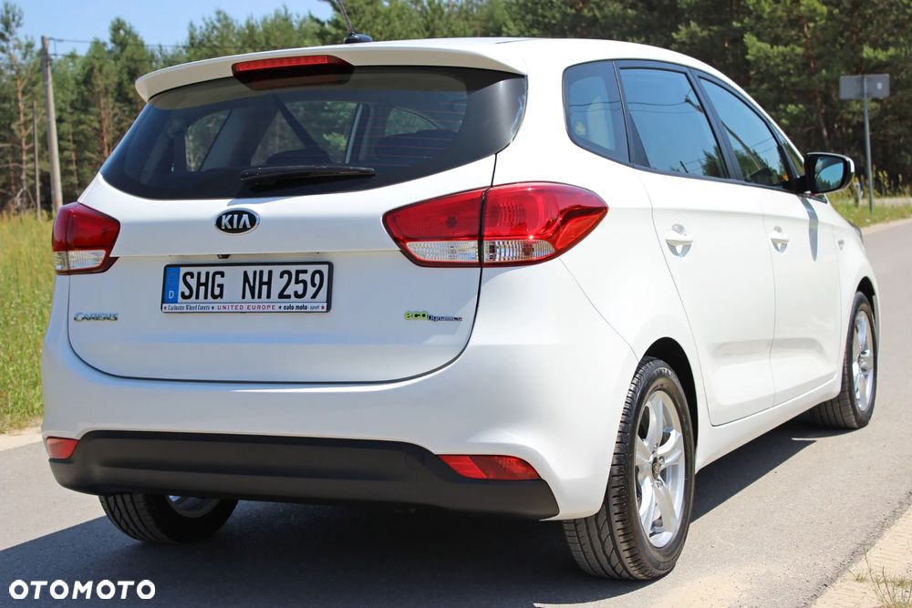 Kia Carens 1.7 CRDi 115 Dream Team Edition - 5
