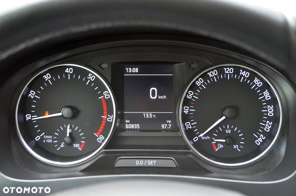 Skoda RAPID Spb 1.2 TSI Ambition - 4