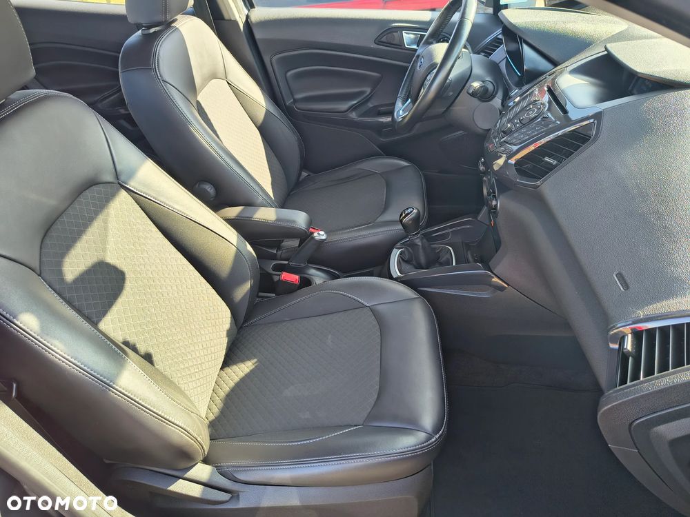 Ford EcoSport - 18