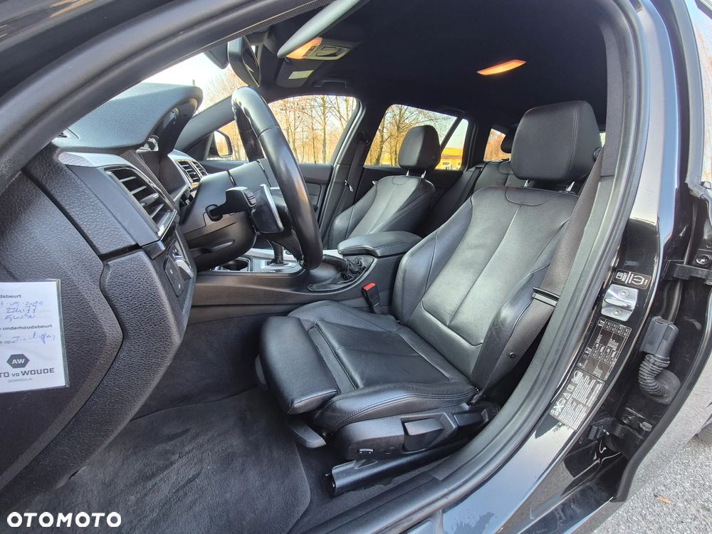 BMW Seria 3 320d xDrive M Sport - 19