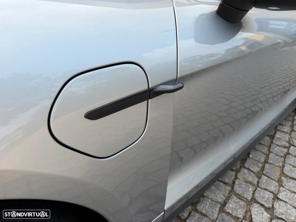 Porsche Taycan 4S Bateria Performance Plus - 11