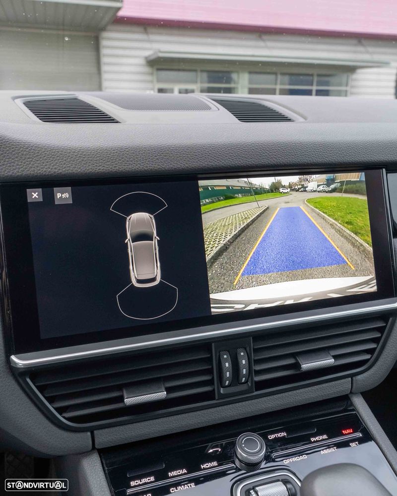 Porsche Cayenne Tiptronic S - 28