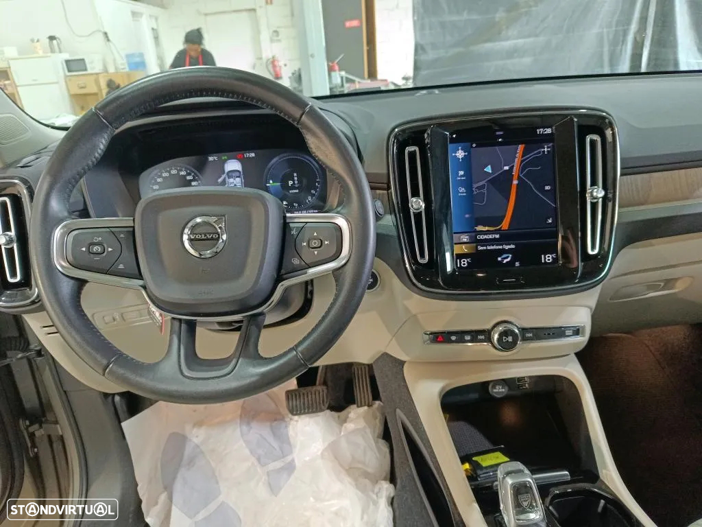 Volvo XC 40 1.5 T5 PHEV Inscription - 10
