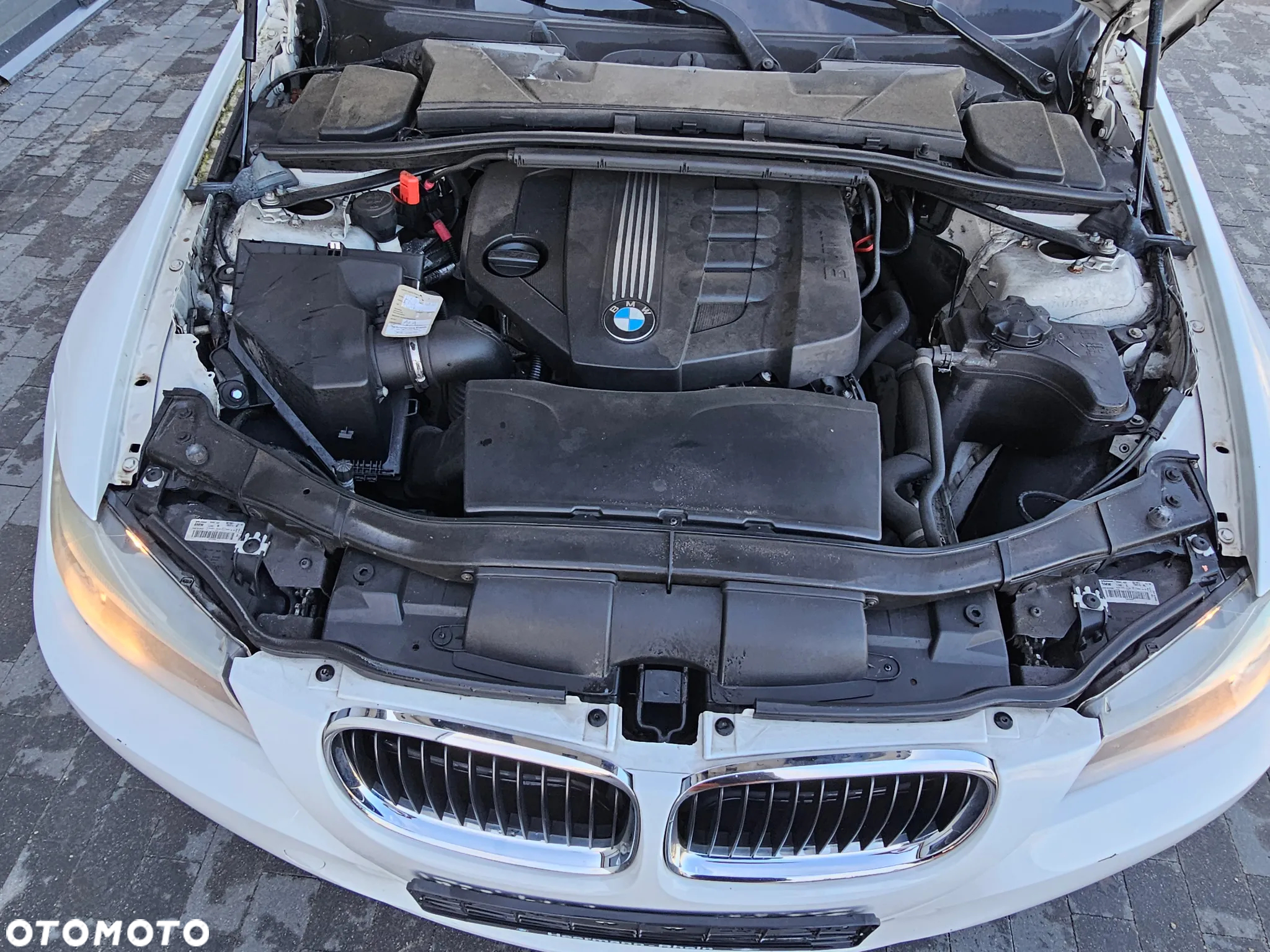 BMW Seria 3 316d - 14