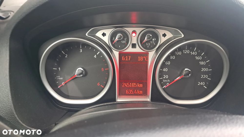 Ford Kuga 2.0 TDCi Titanium - 6