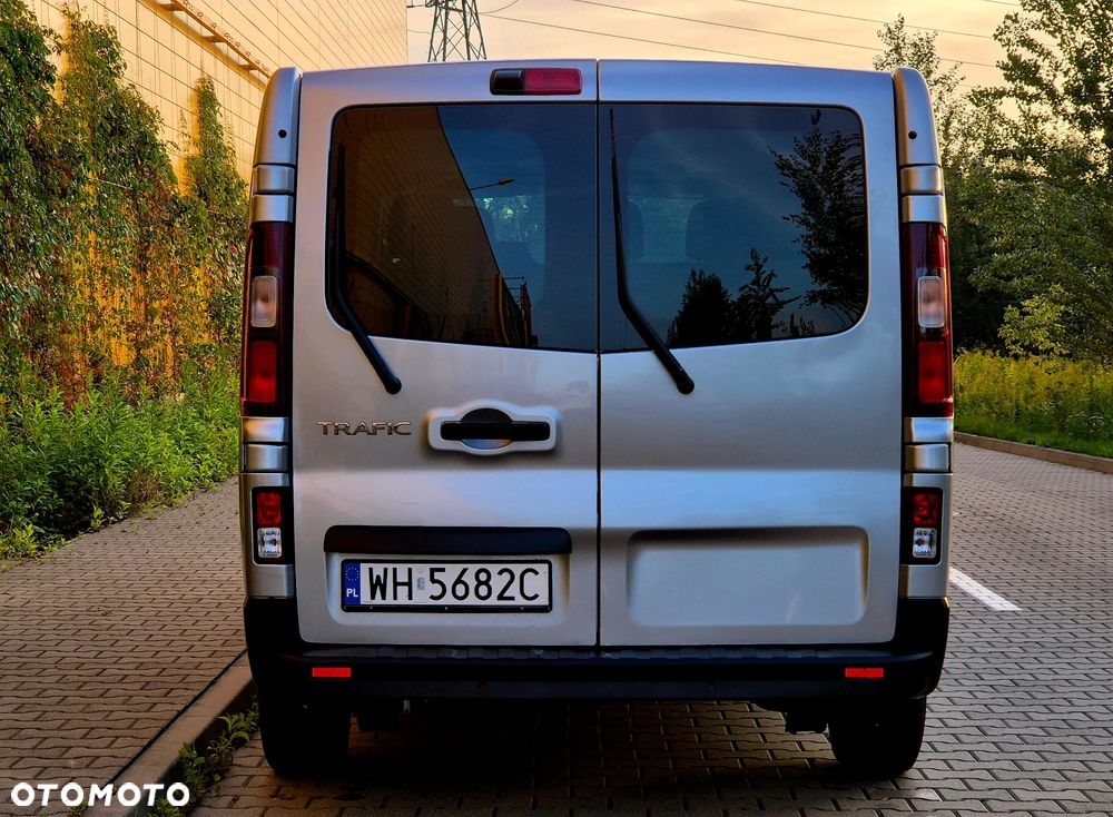 Renault Trafic 2.0 dCi - 6