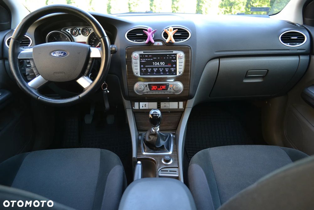 Ford Focus 2.0 TDCi Ghia - 13