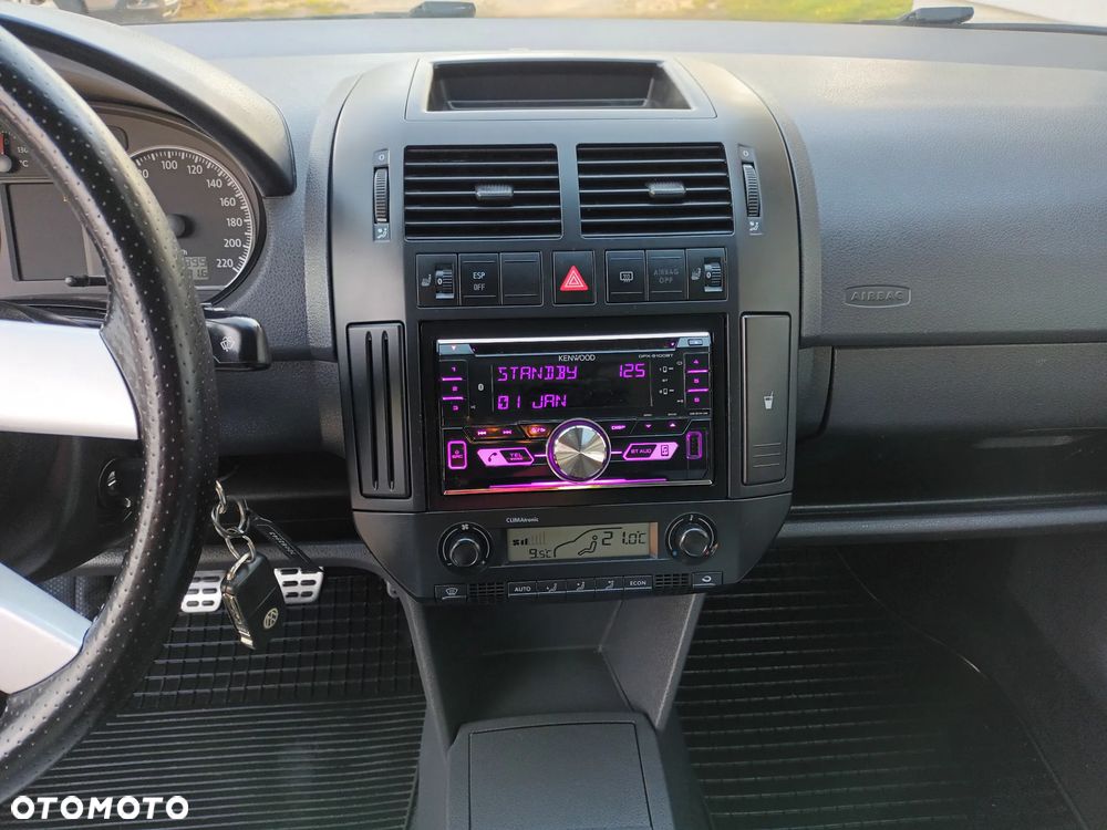 Volkswagen Polo Cross 1.6 - 12