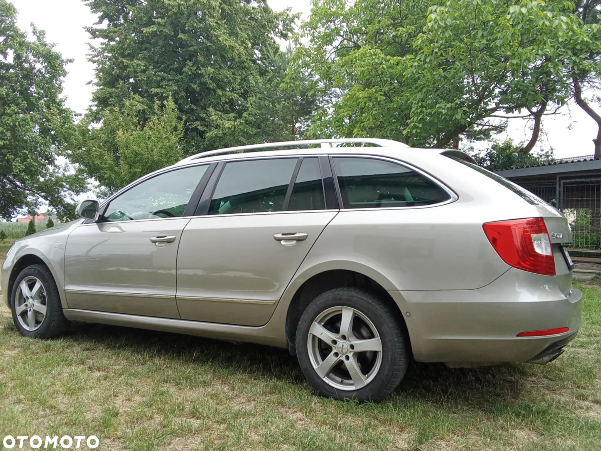 Skoda Superb 2.0 TDI 4x4 L&K DSG - 8