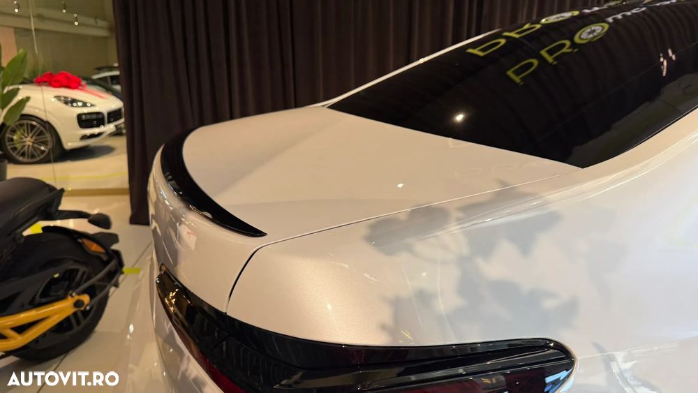 BMW Seria 7 740d xDrive - 14