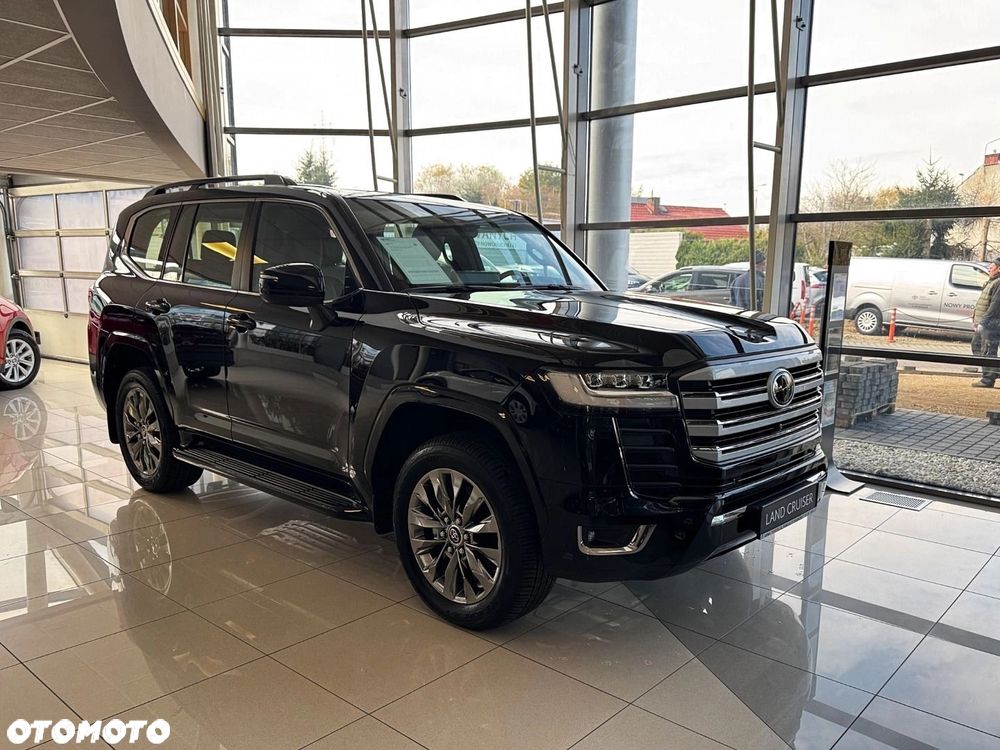 Toyota Land Cruiser - 1