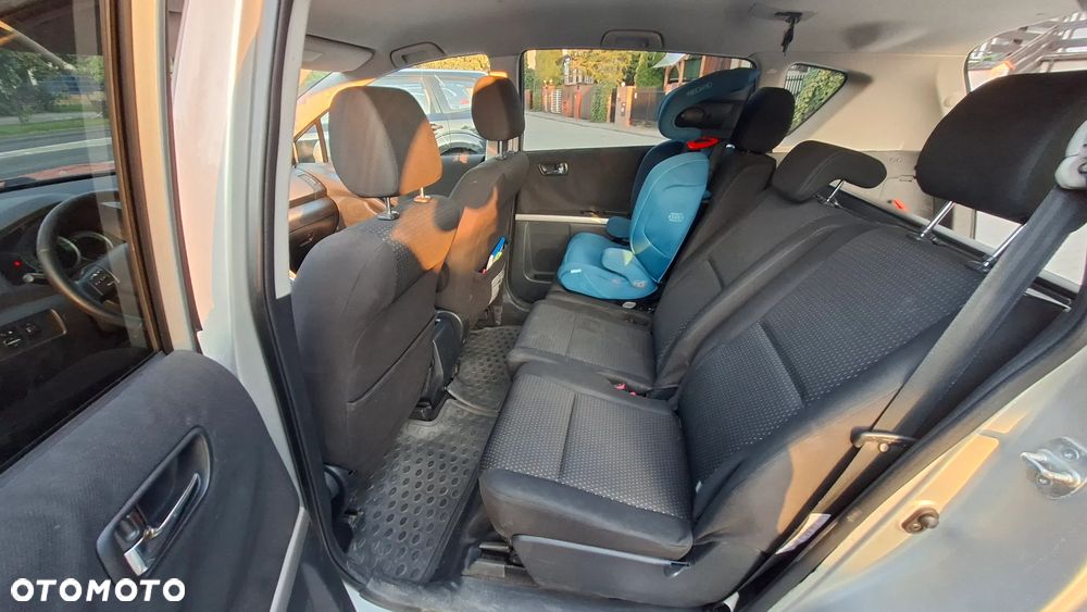 Toyota Corolla Verso 1.8 Sol - 16