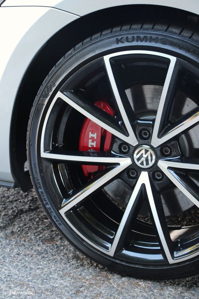 VW Golf 2.0 TSi GTi Performance - 18
