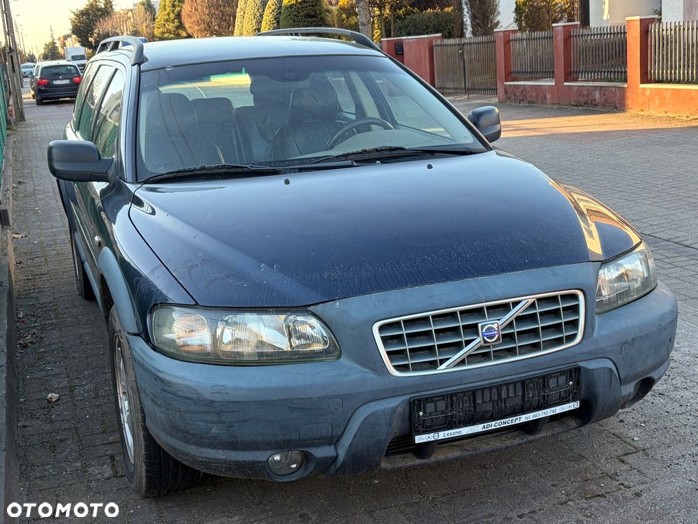 Volvo XC 70 2.4 AWD Automatik Momentum - 2