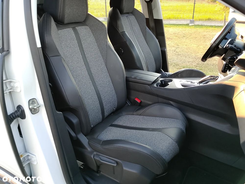 Peugeot 3008 - 26