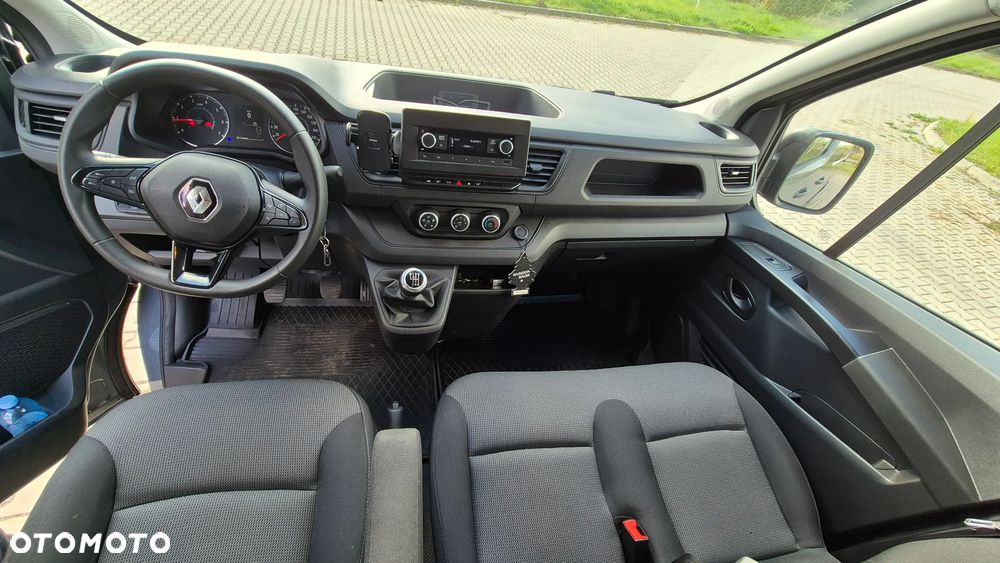 Renault Trafic - 17