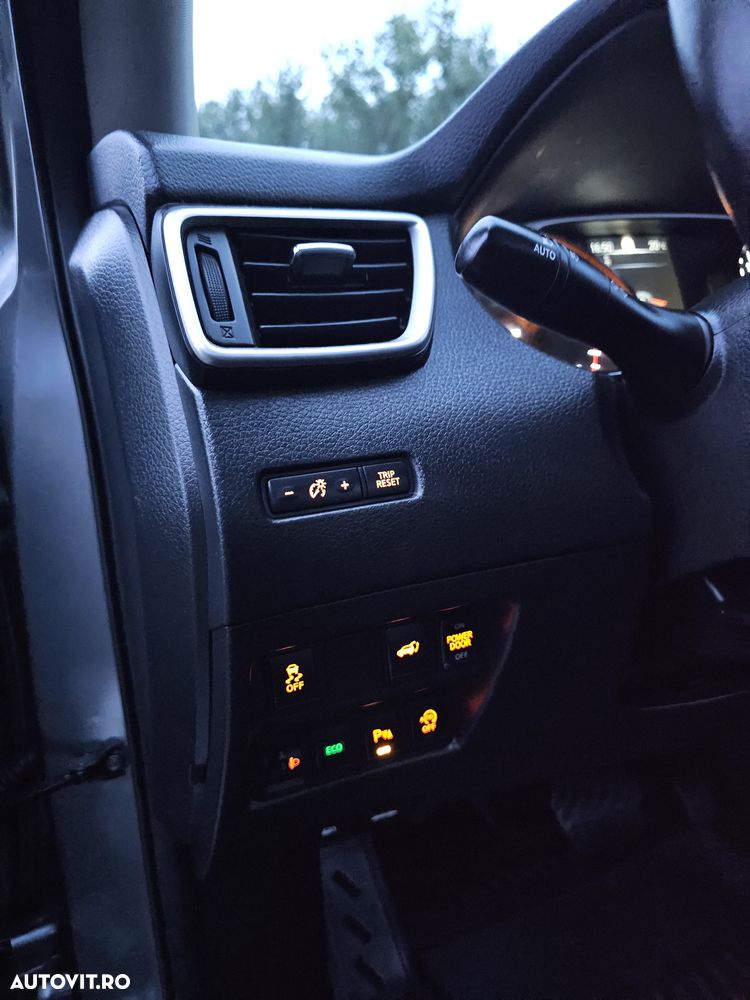 Nissan X-Trail - 32