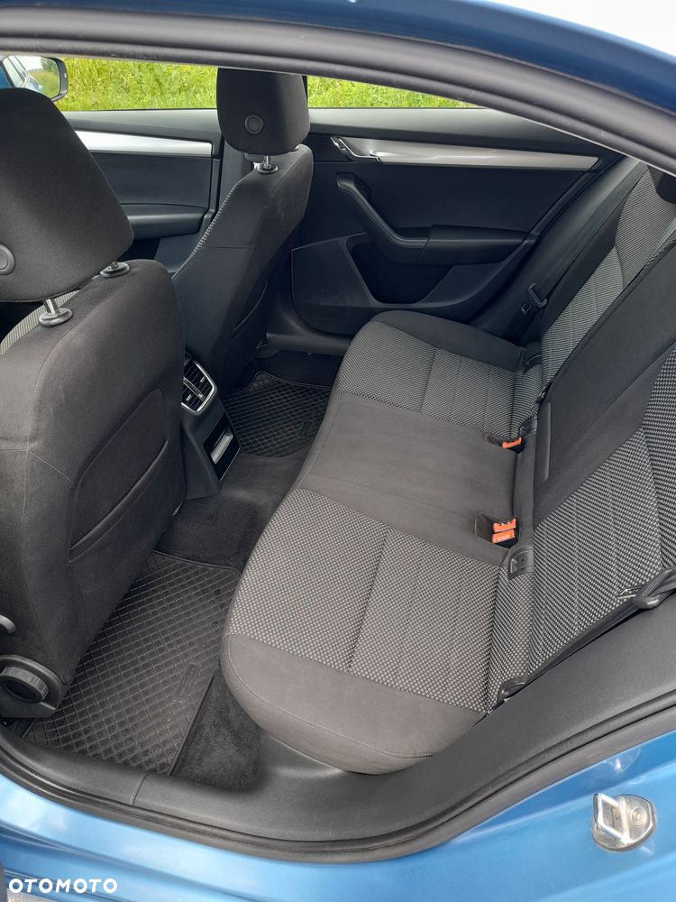 Skoda Octavia 1.4 TSI Ambition - 7