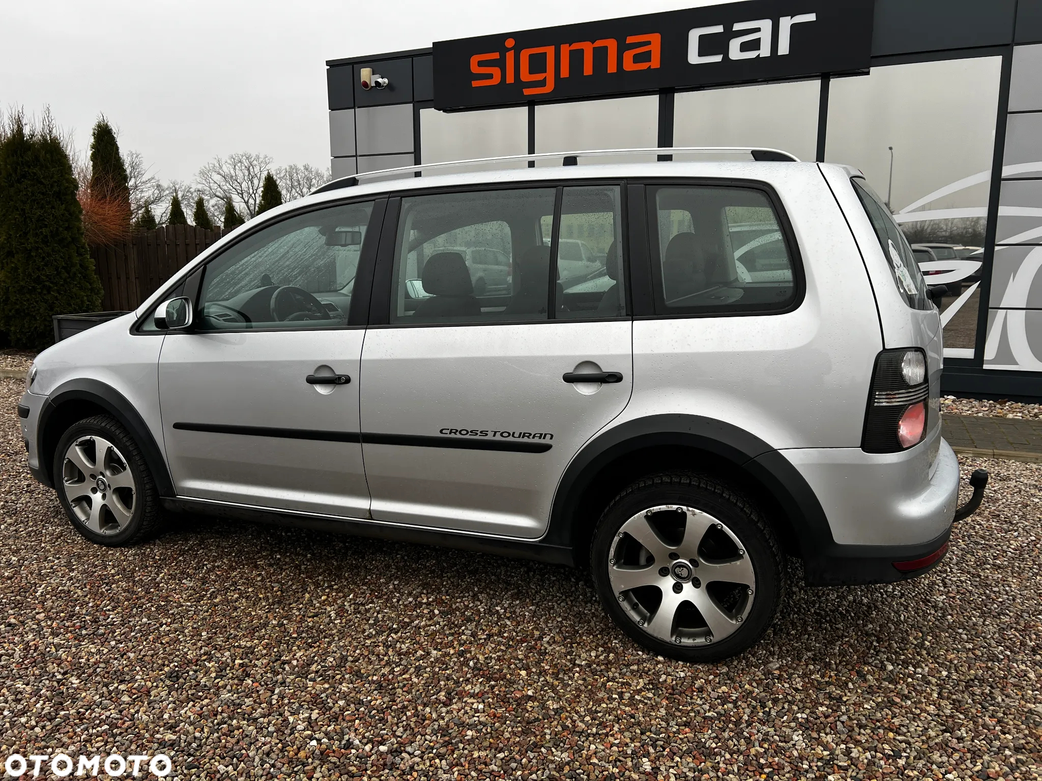 Volkswagen Touran 2.0 TDI DPF Cross - 17