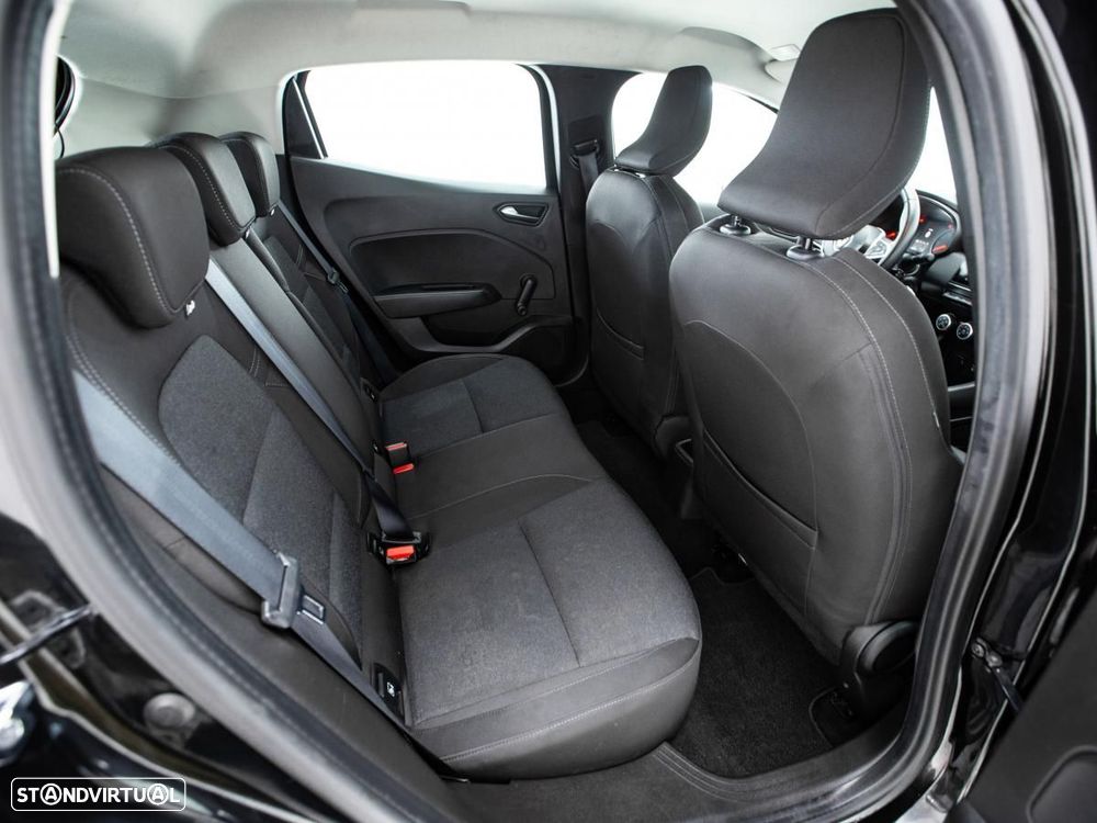 Renault Clio 1.5 Blue dCi Equilibre — fotografia 9