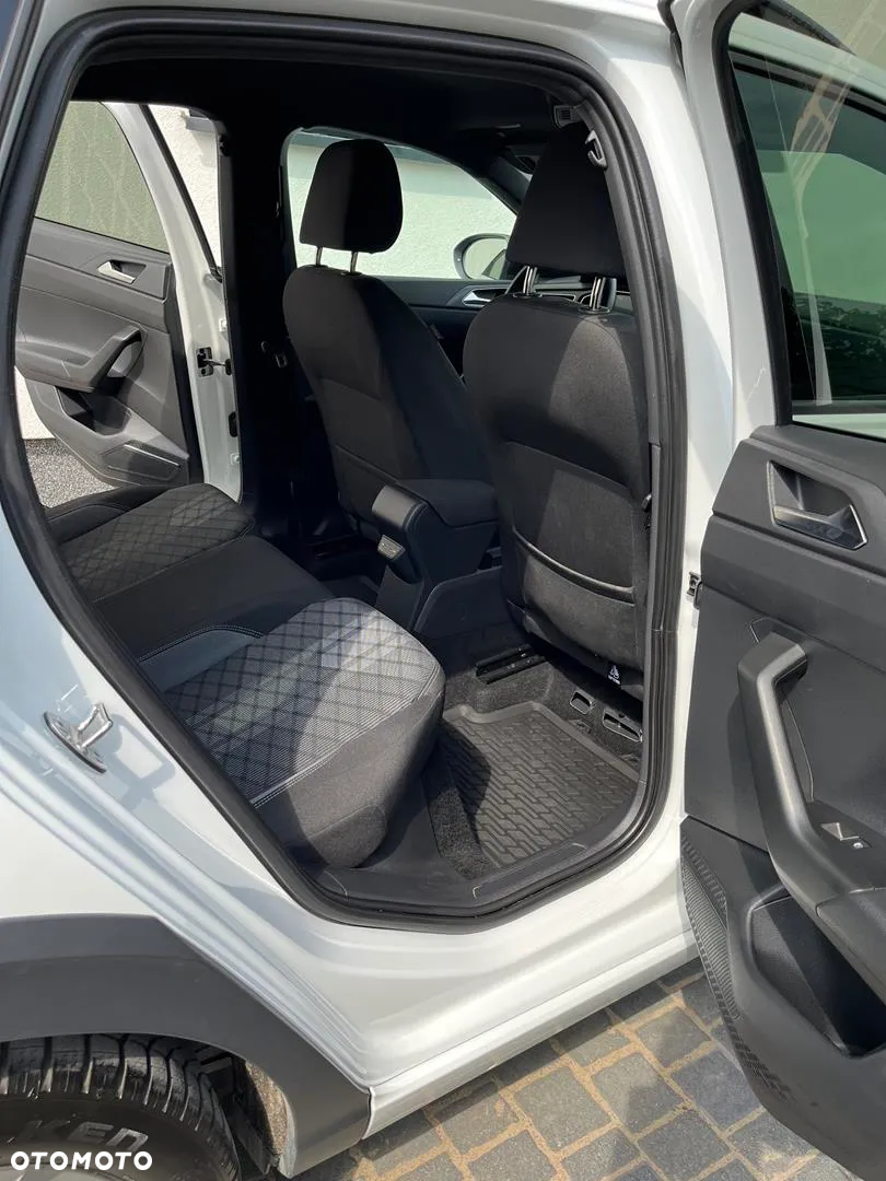Volkswagen Taigo 1.0 TSI R-Line DSG - 25