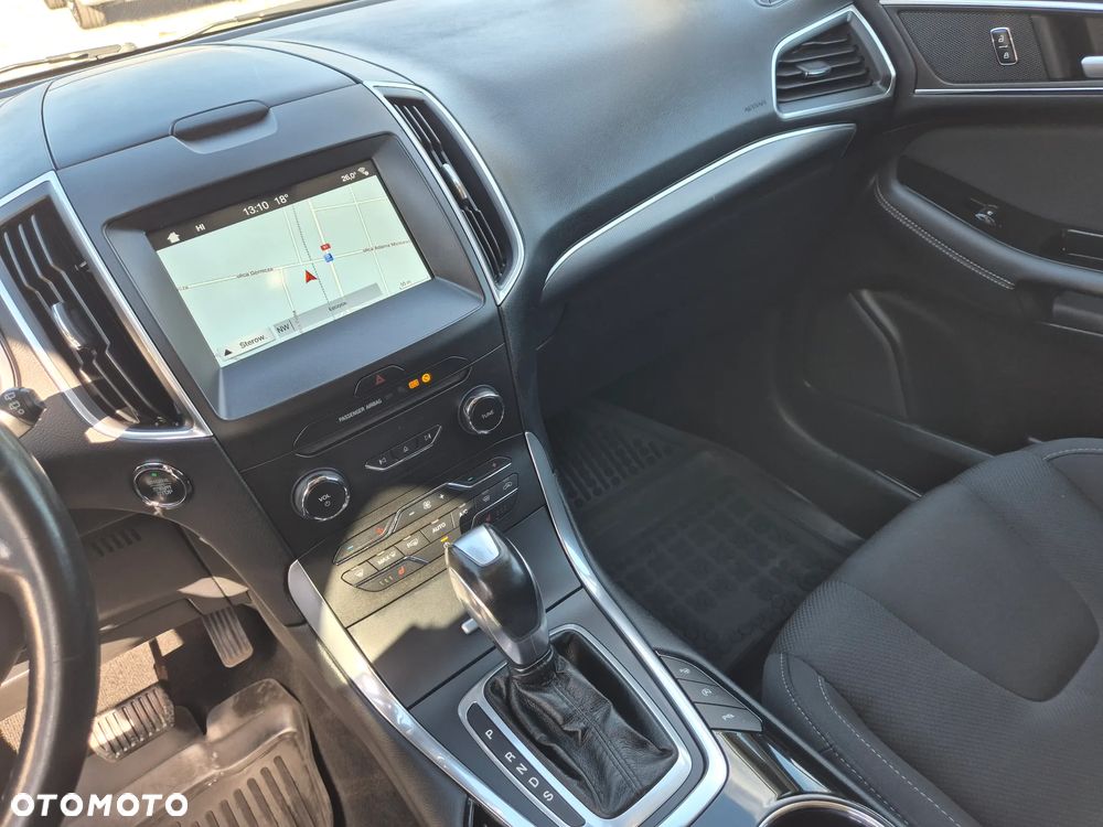 Ford S-Max 2.0 EcoBlue Titanium - 37