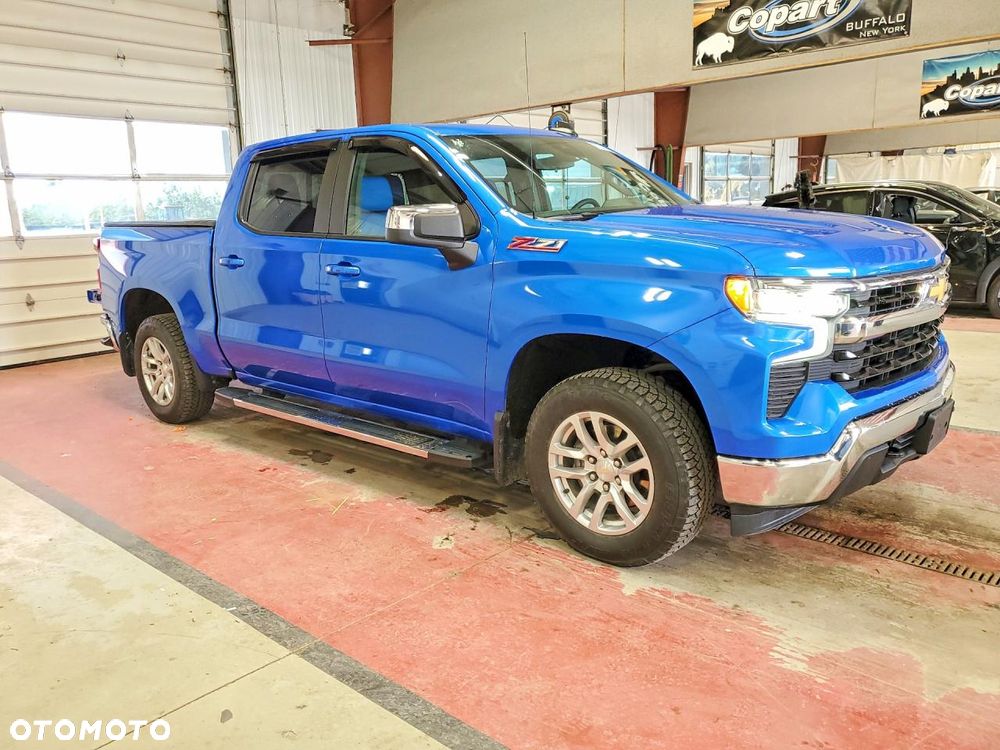 Chevrolet Silverado - 5