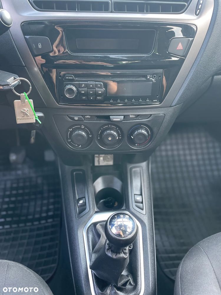 Peugeot 301 1.2 VTi/Pure Tech Access - 24