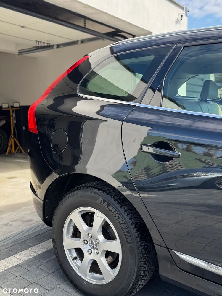 Volvo XC 60 - 4