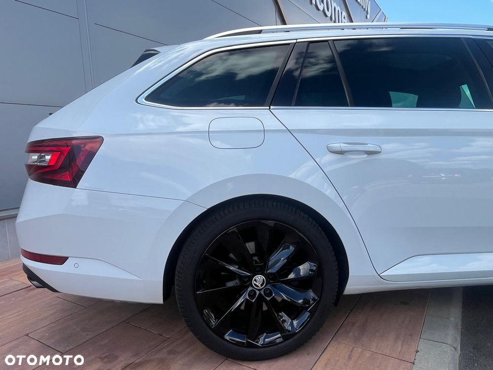 Skoda Superb 2.0 TSI 4x4 DSG Style - 25