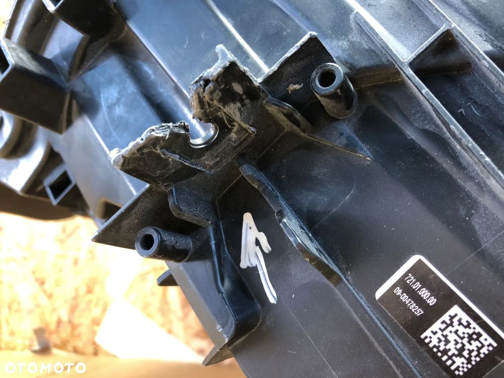 BMW 3 F30 F31 LEWA LAMPA PRZÓD EUROPA - 19